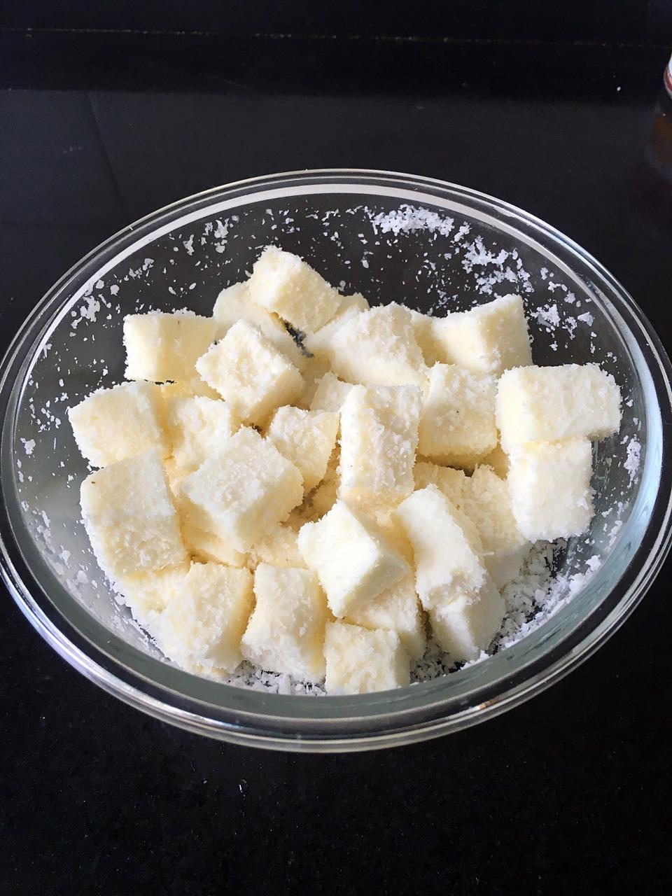 椰蓉牛奶小方