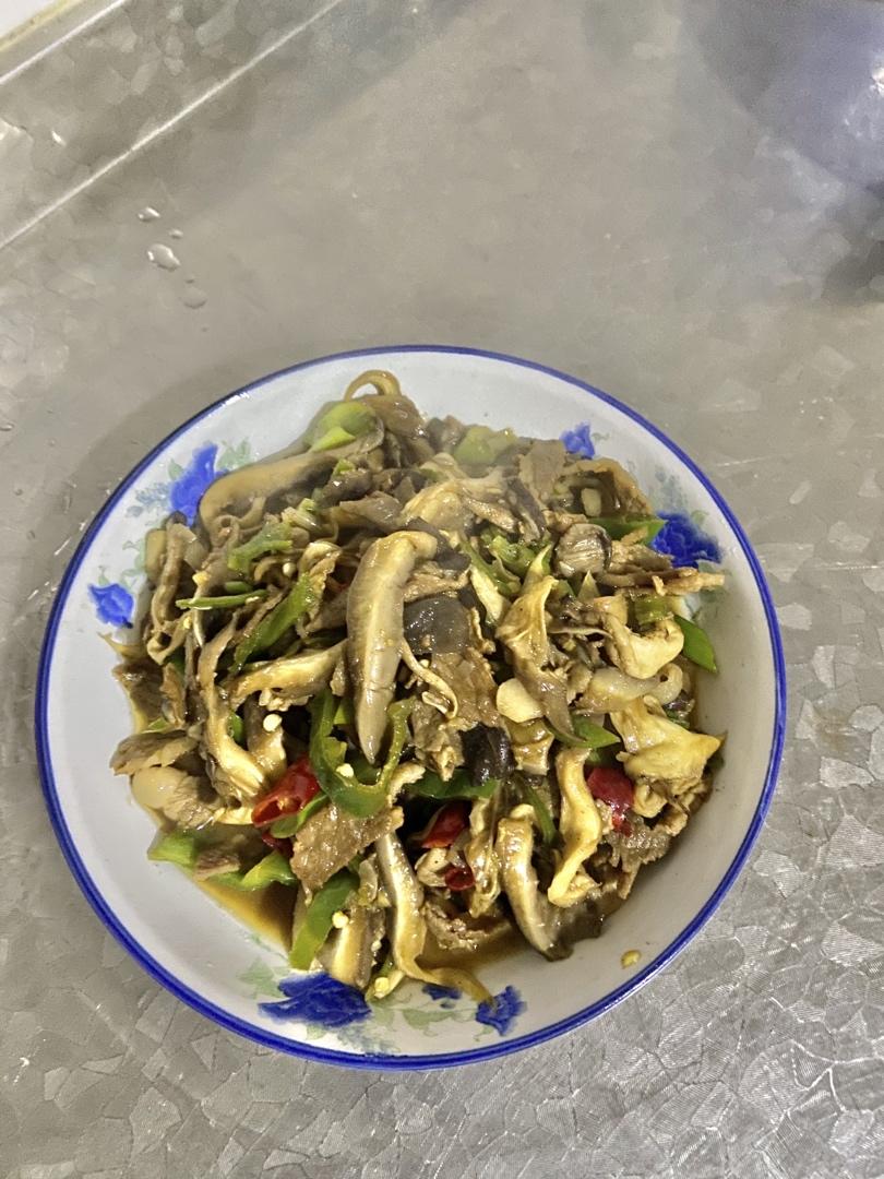 蘑菇炒肉