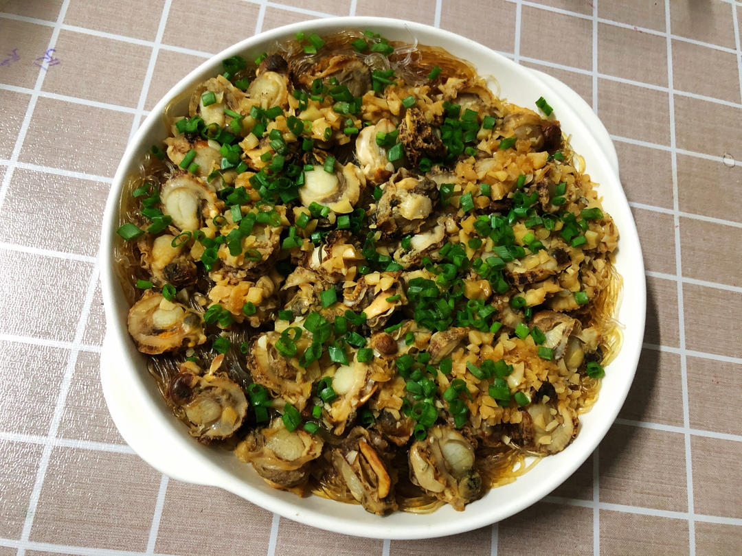 蒜蓉扇贝肉蒸粉丝