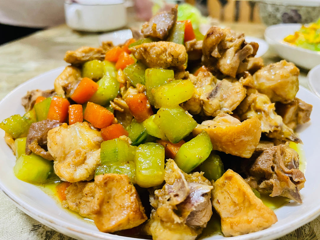 鸡肉三丁