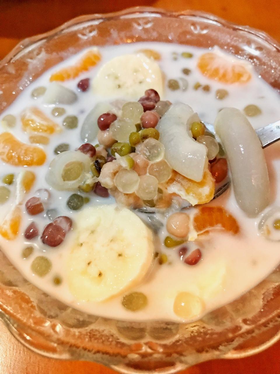 阳阳向阳花做的正宗海南椰奶清补凉