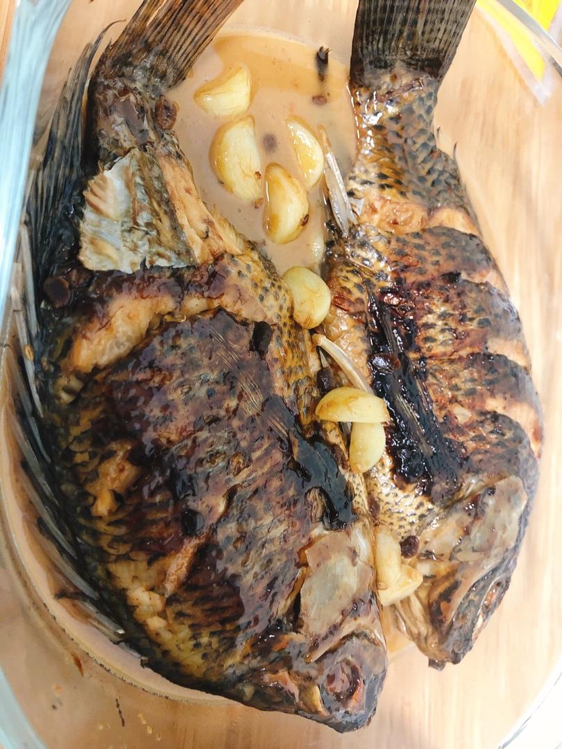 红烧罗非鱼（附鱼皮不破方法）