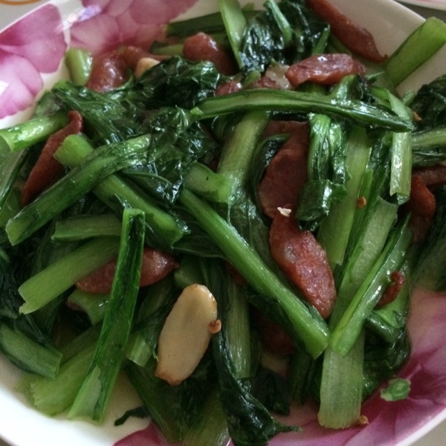 香肠炒小白菜