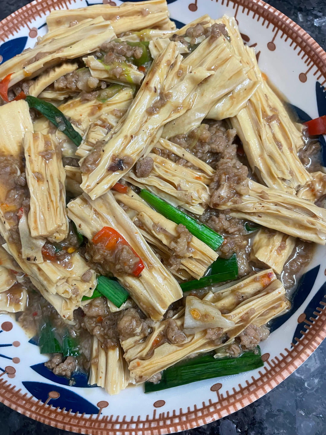 腐竹烧肉末｜家常下饭菜