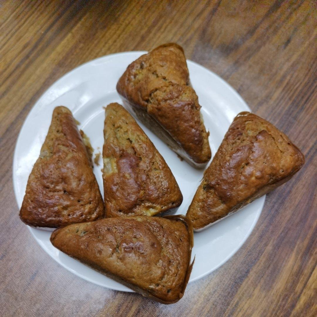 香蕉酸奶磅蛋糕～～简单到怀疑人生