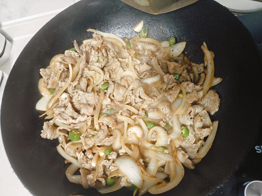 澳洲牛肉 | 洋葱炒和牛