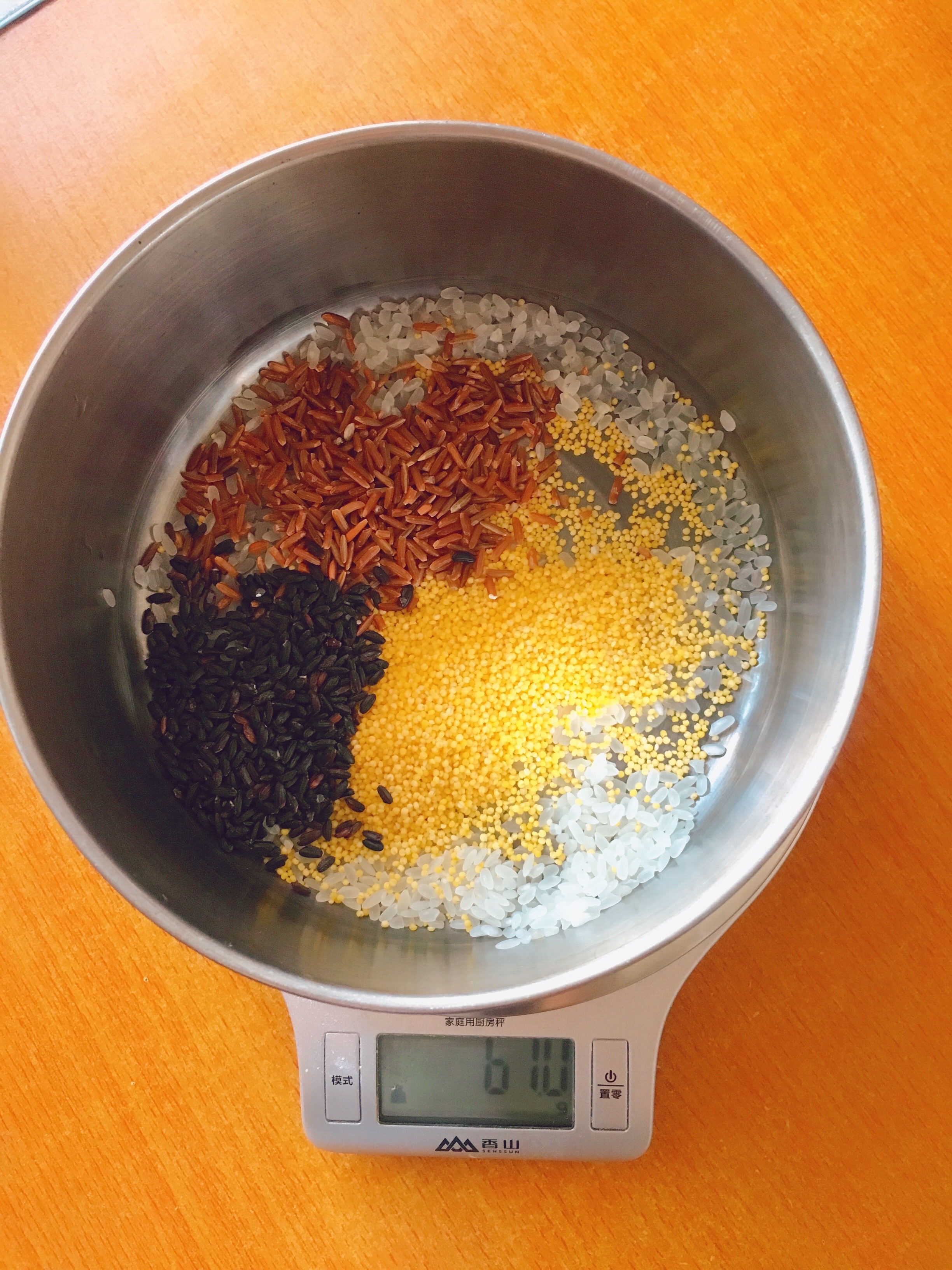 营养四味米糊（大米小米红米黑米）-破壁机的做法 步骤1