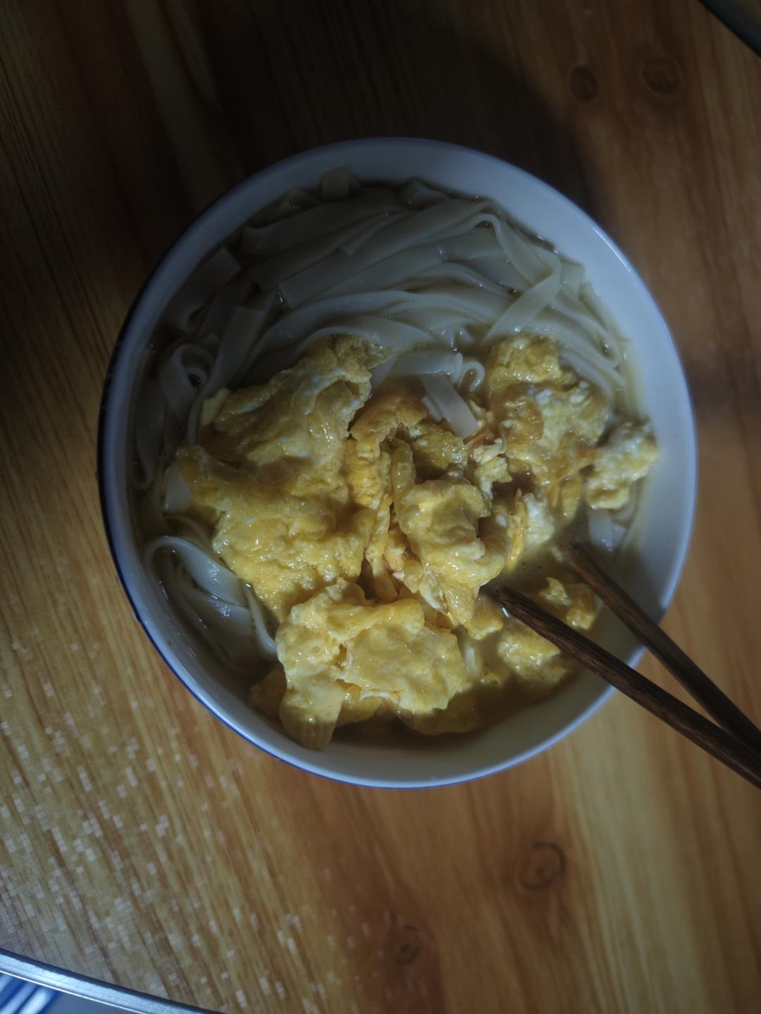 超简单的10分钟做好-热汤面