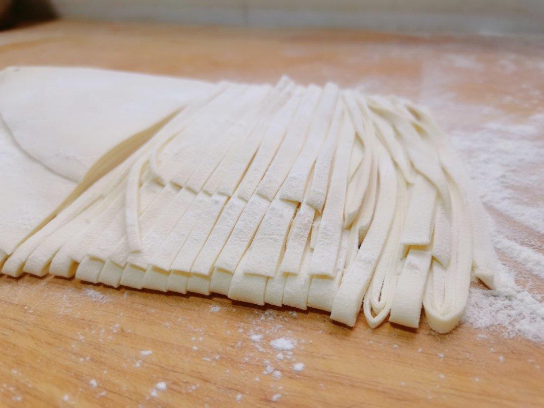 佟小鹤的家常菜--手擀面