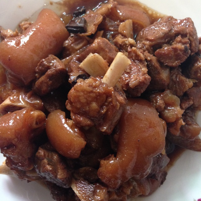 懒人版红烧猪脚
