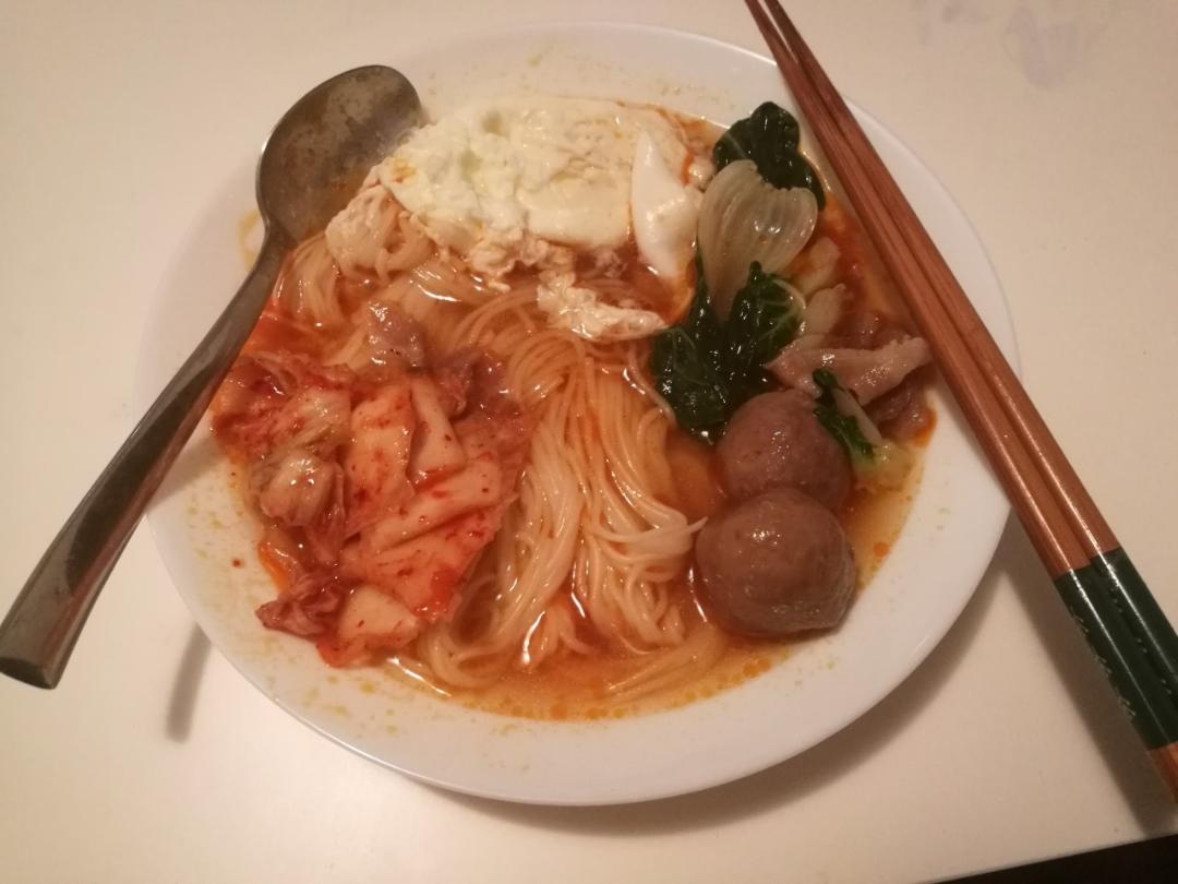 酸辣挂面