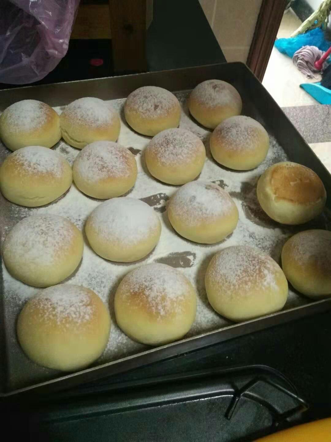 软蓬蓬的牛奶包