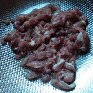 莴笋炒肉的做法 步骤1