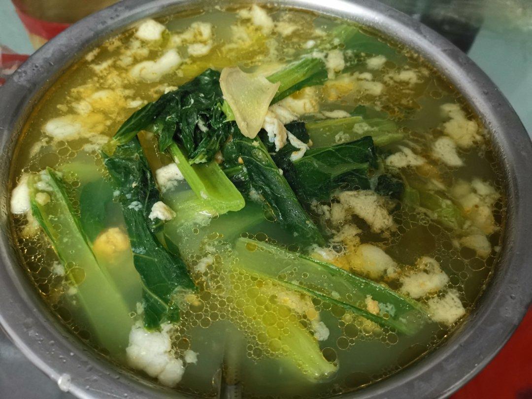 咸蛋肉片芥菜汤