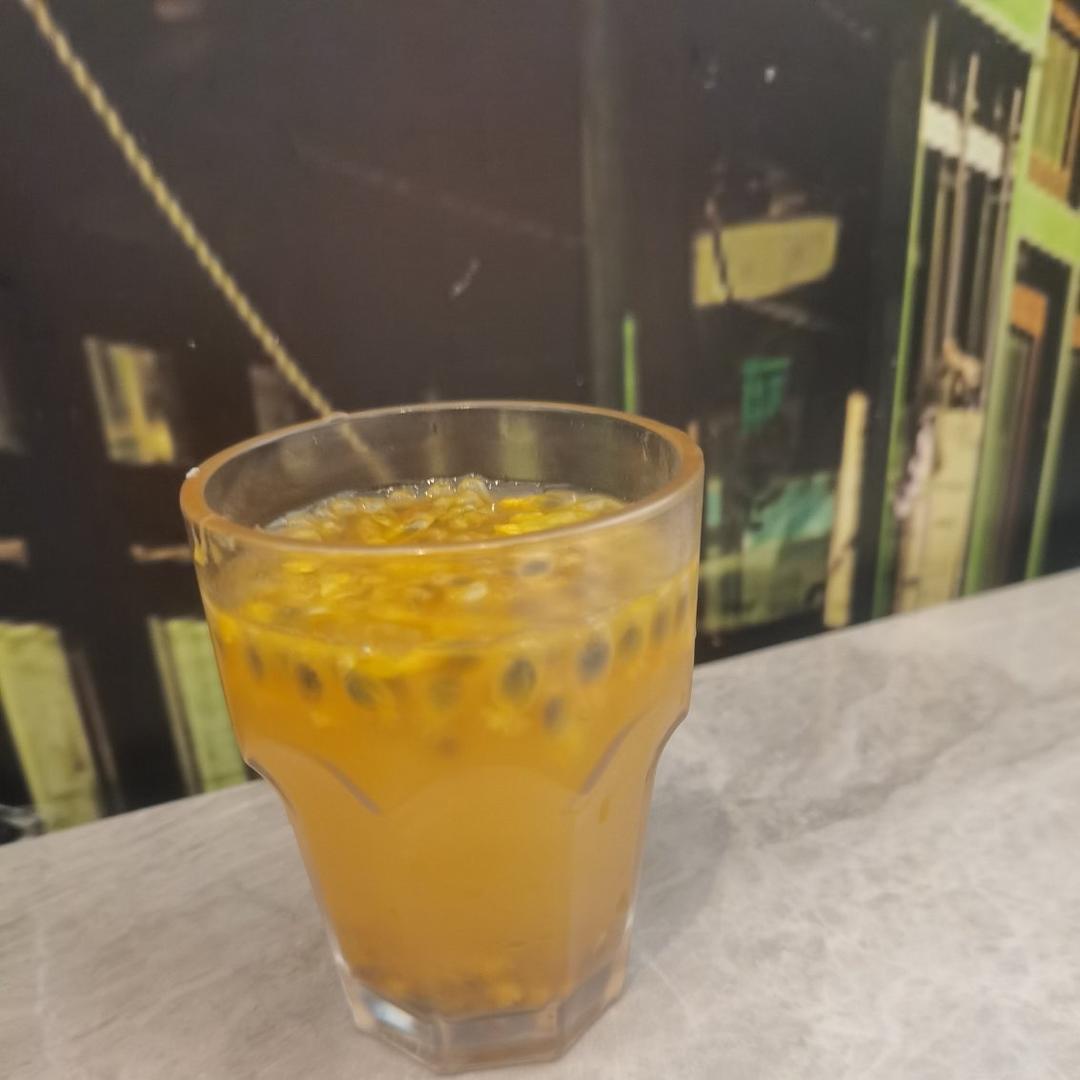 百香果的朴素吃法（百香果汁）