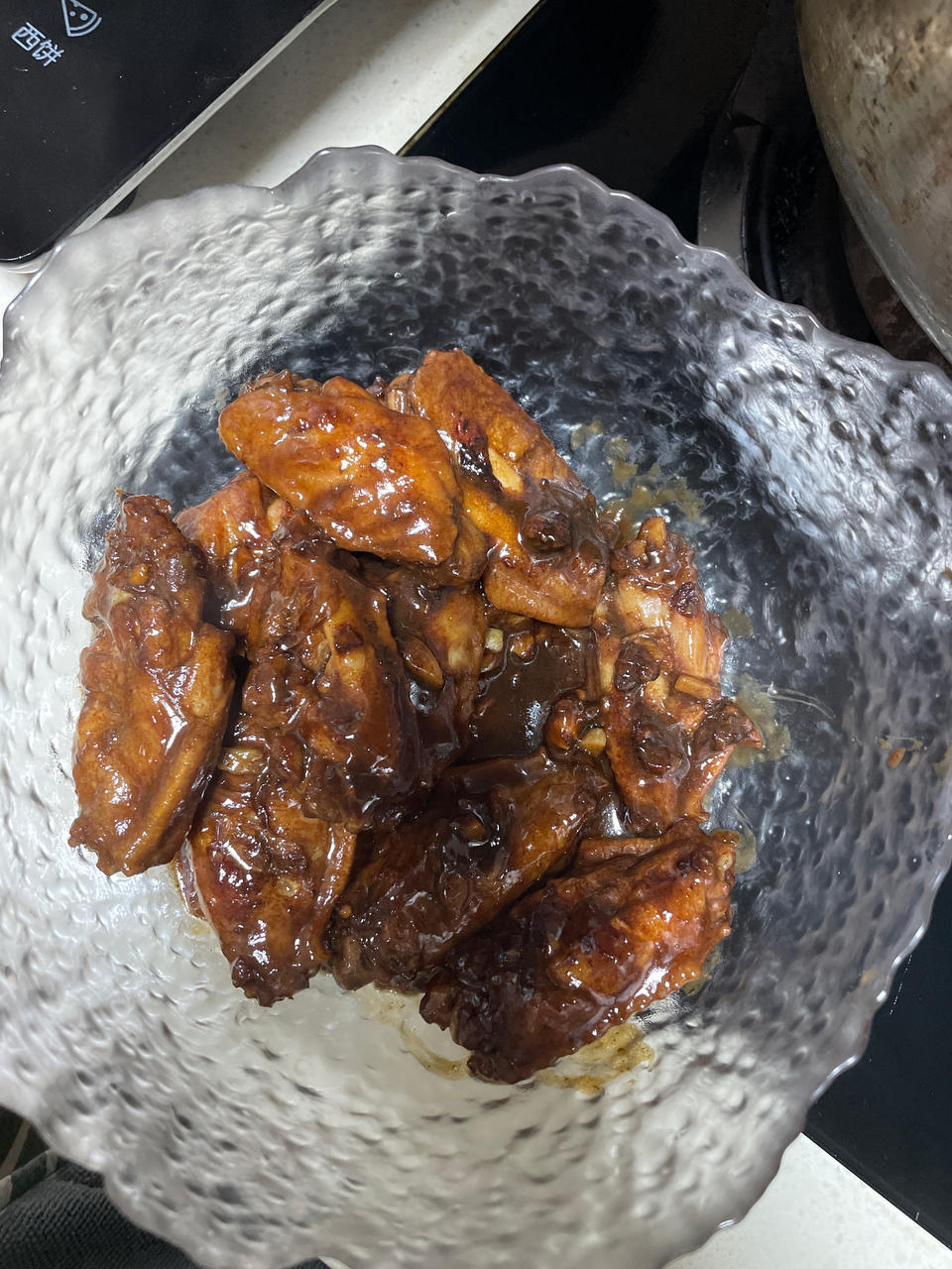 不要再可乐鸡翅了，求求你试试蒜香鸡翅吧，香味捅破天花板！