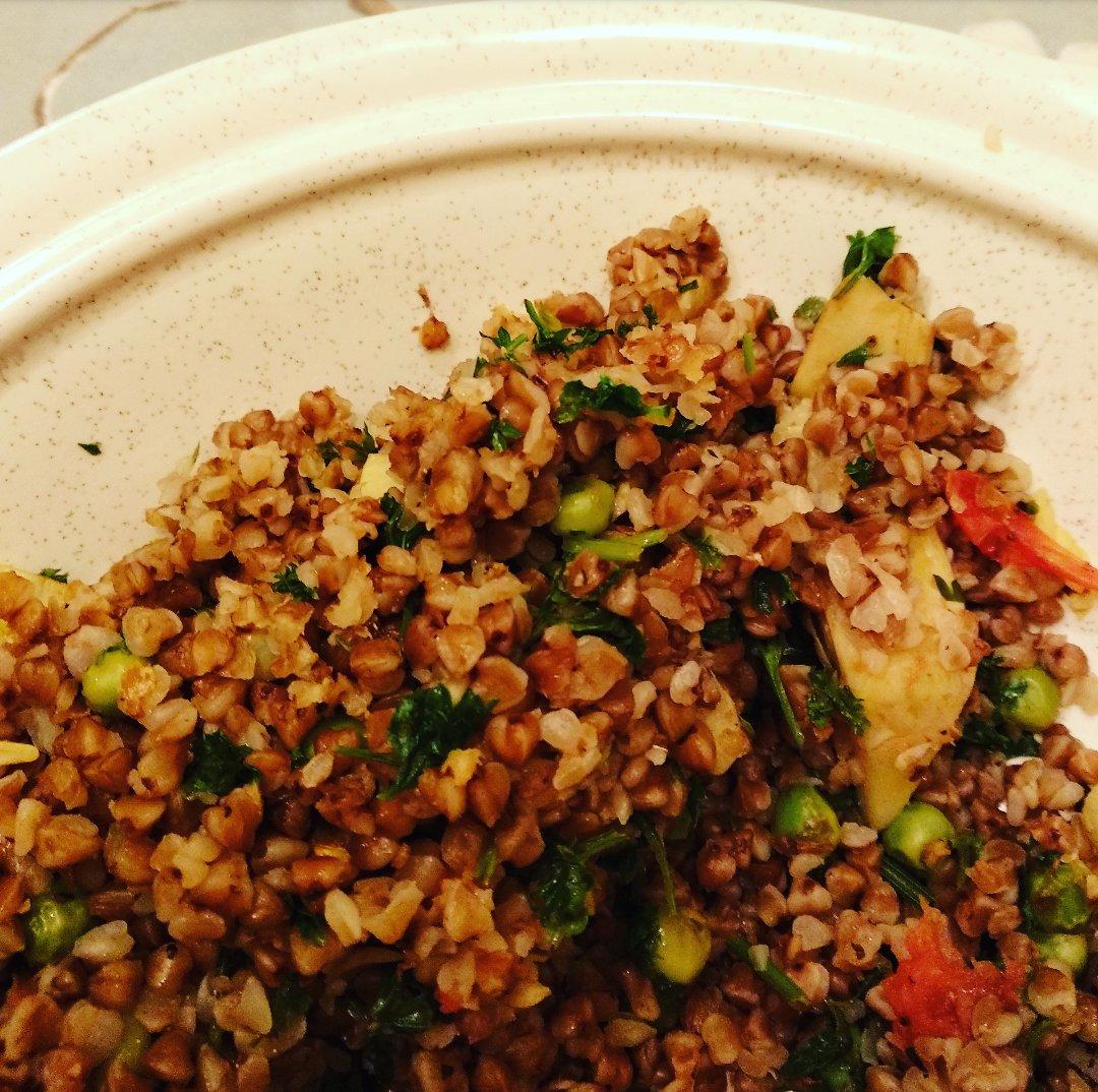 洋蓟心大麦拌饭