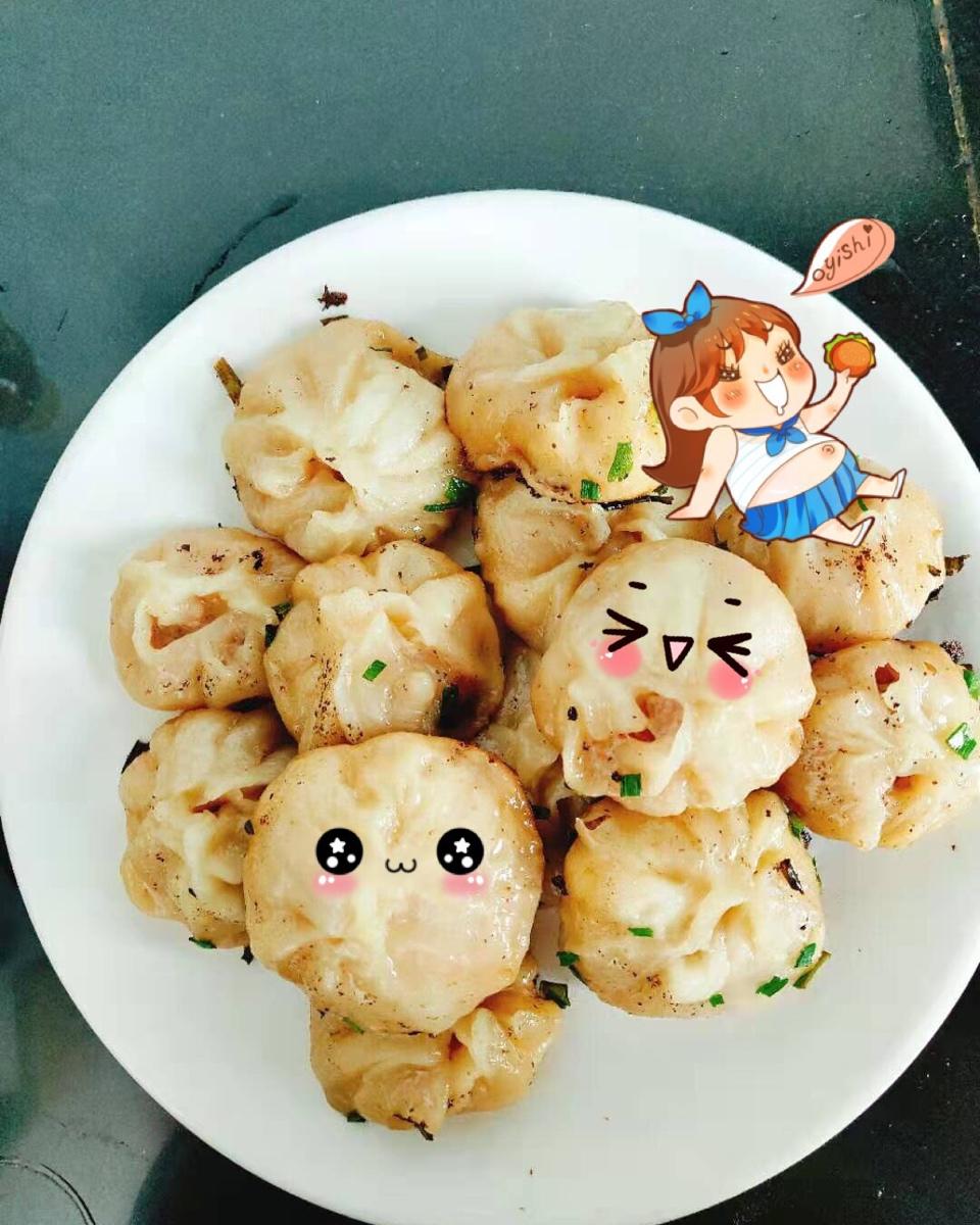 咸蛋黄鲜肉生煎包