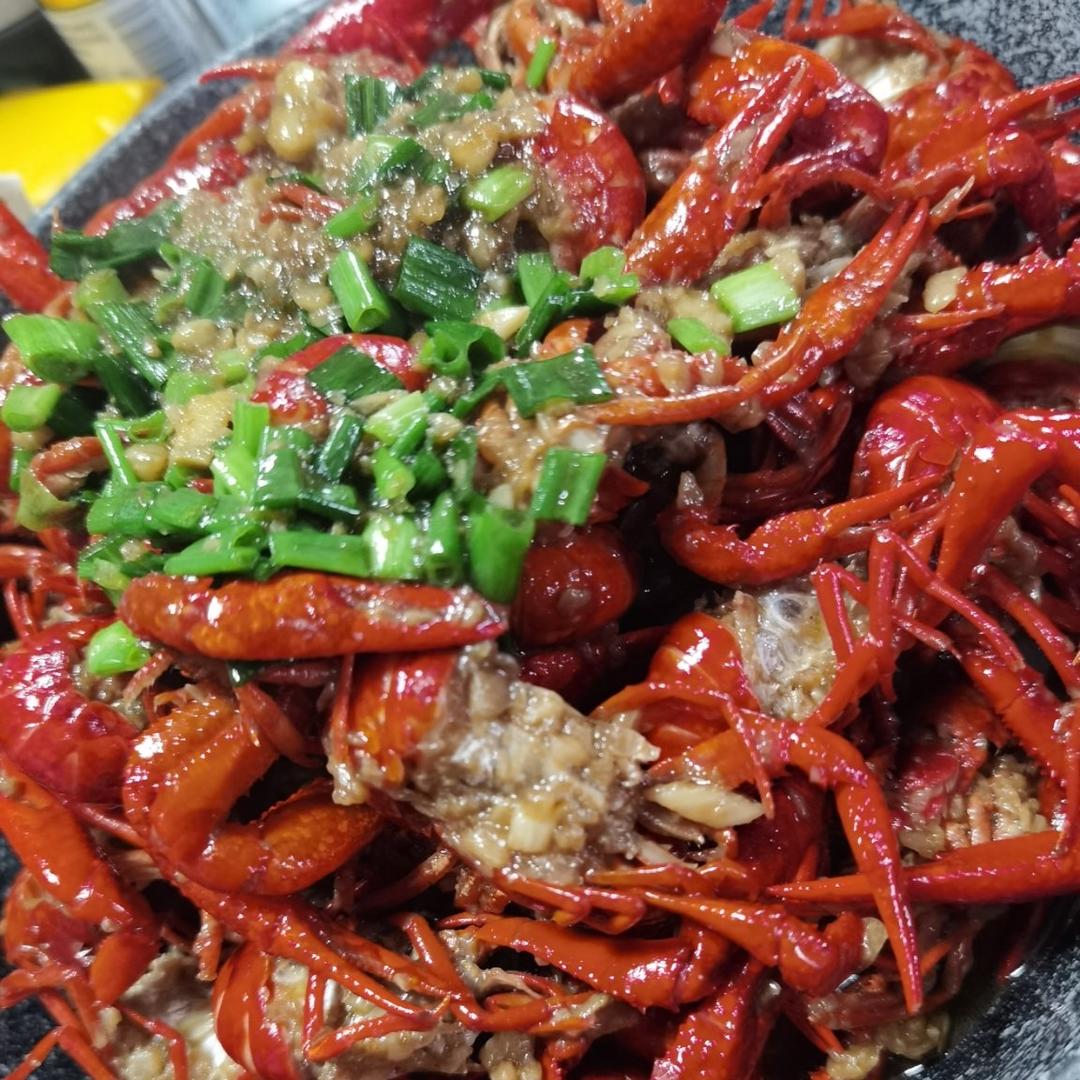 蒜蓉小龙虾（家常版比复茂好吃哦😋）