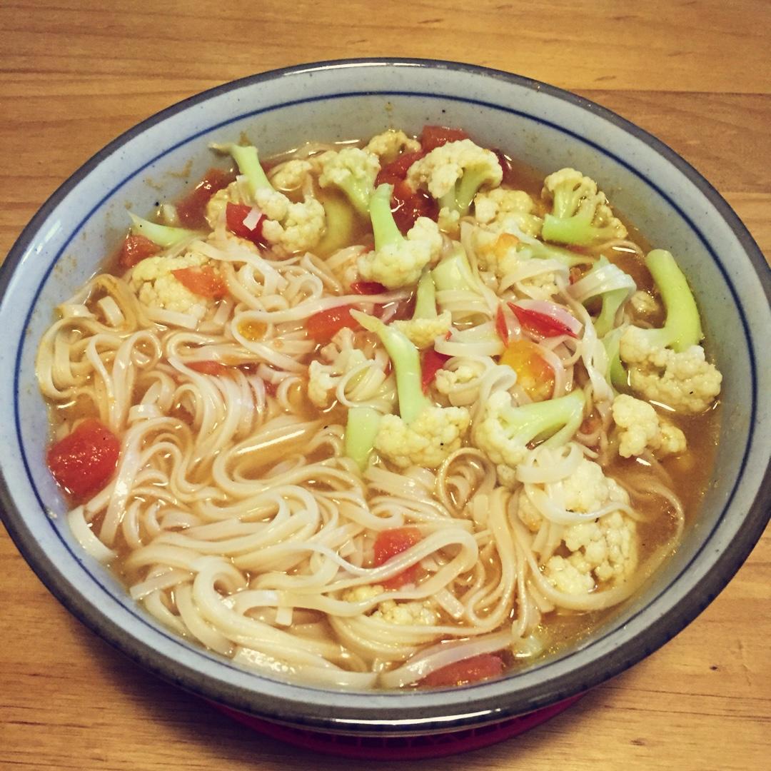 简单早饭西红柿鸡蛋挂面
