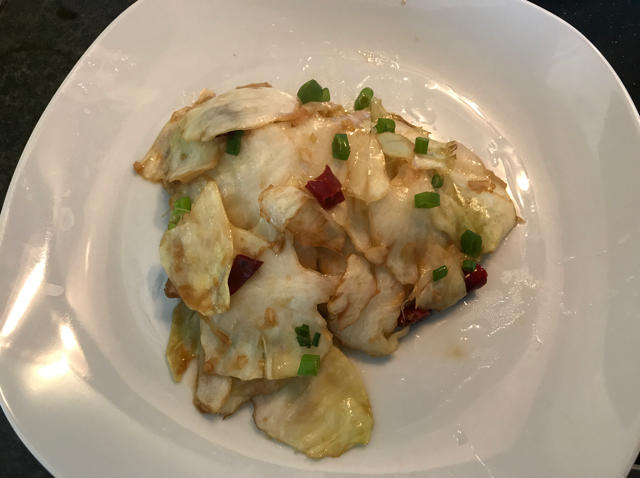 阿婆手撕包菜