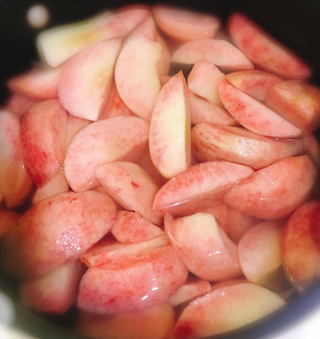 草枯荣做的糖水蜜桃罐头