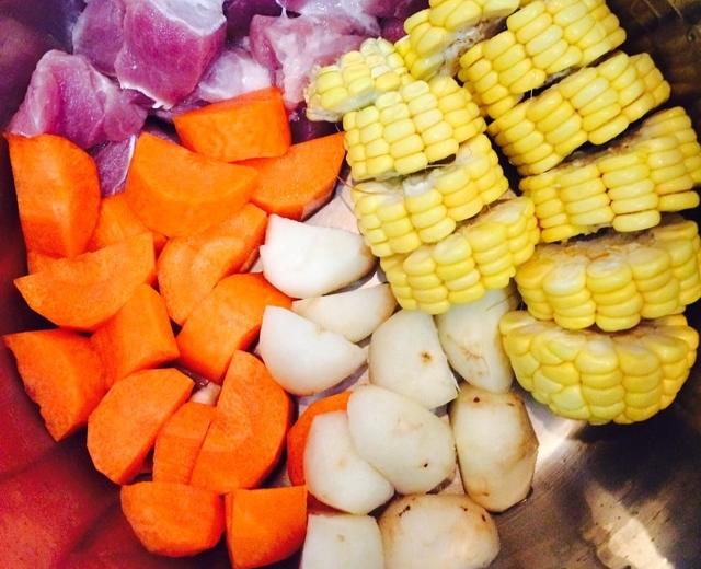 玉米红萝卜马蹄美颜清热汤的做法
