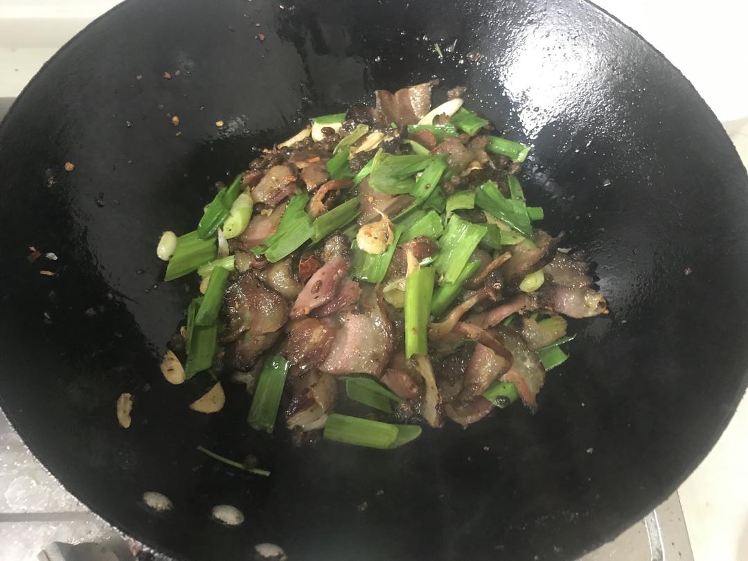 下饭菜｜干豆豉炒腊肉的做法 步骤9