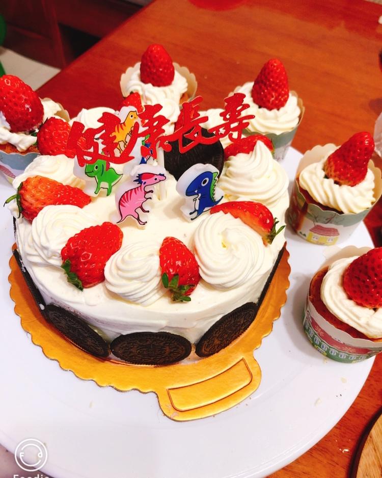 视频菜谱:6寸加高奶油水果蛋糕（适合新手）