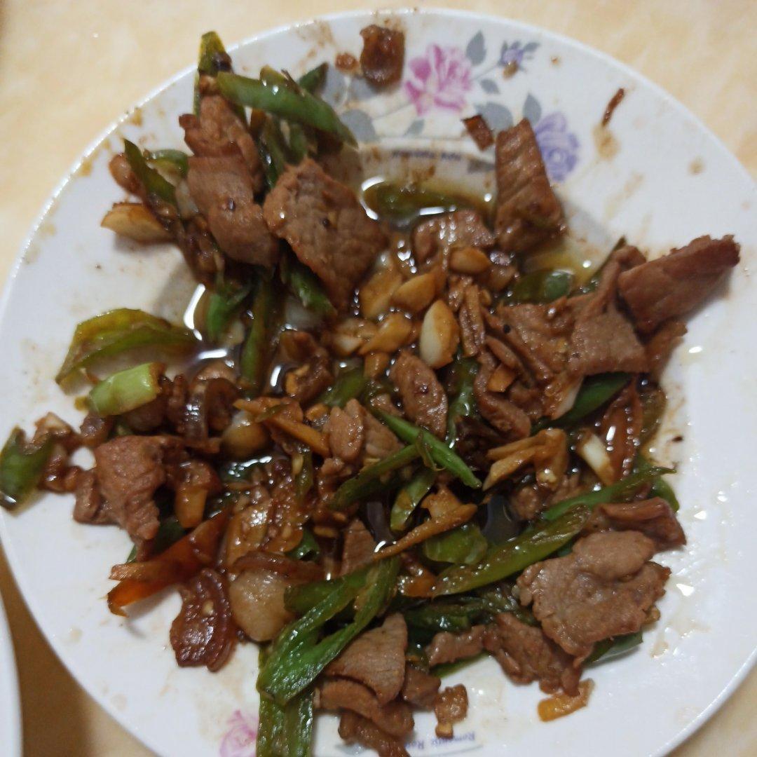 超级下饭菜青椒炒肉