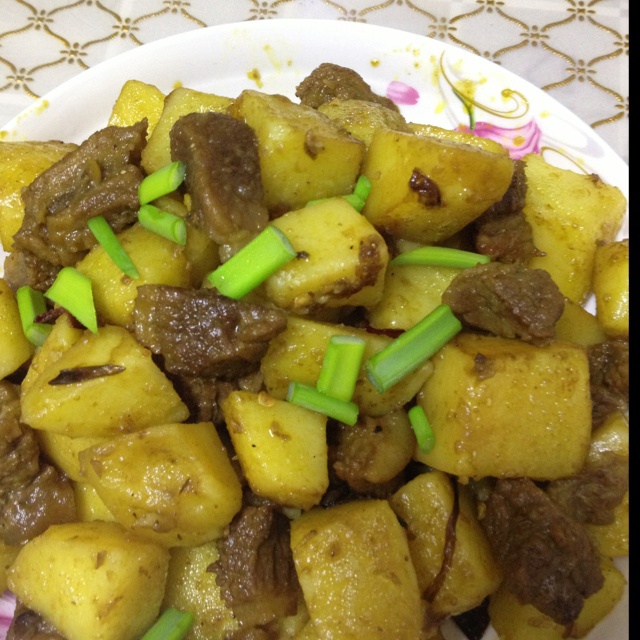 土豆烧牛腩