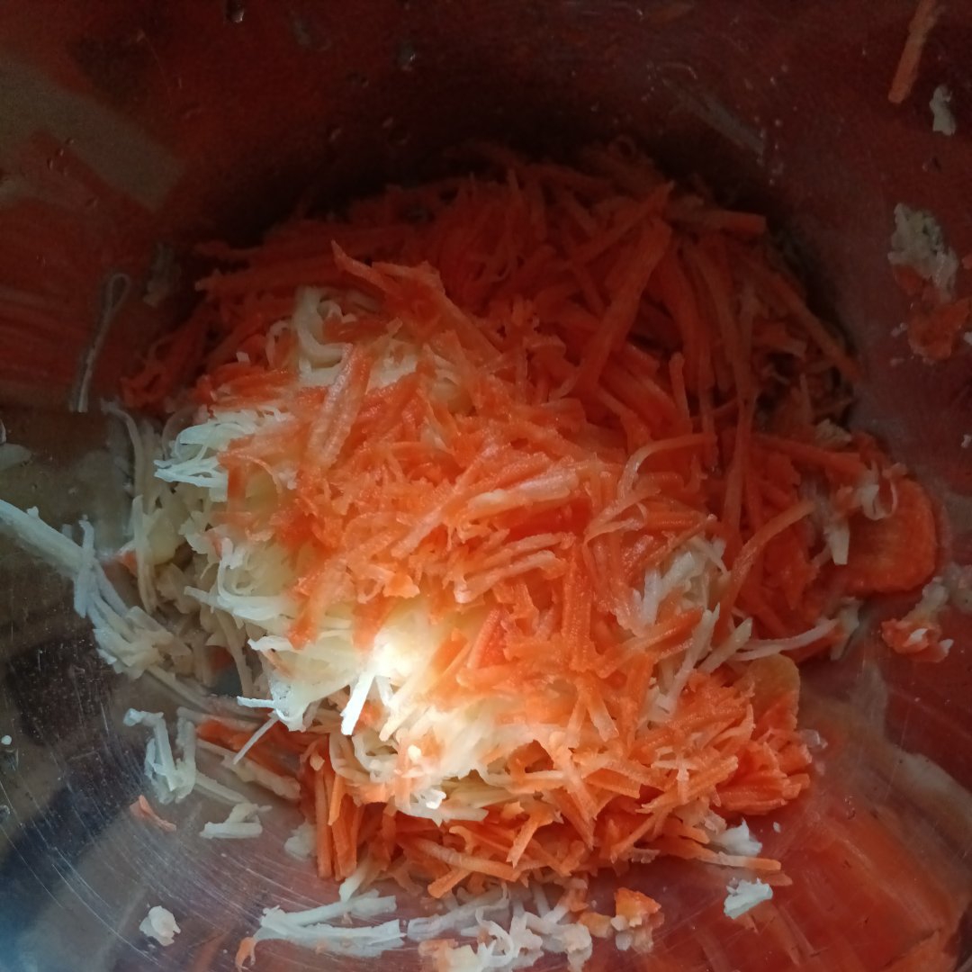 土豆胡萝卜饼的做法 步骤3