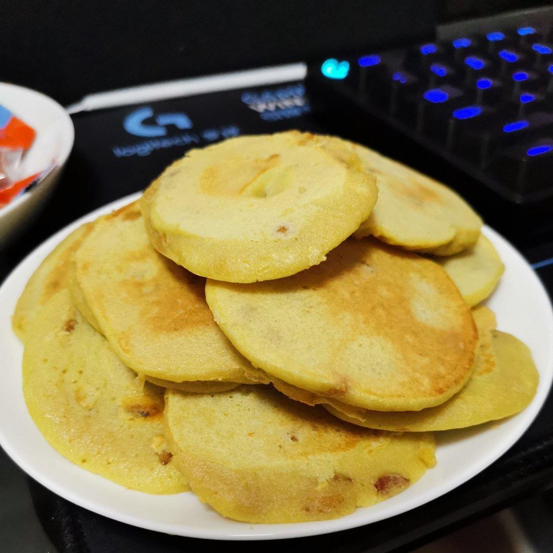 宝宝辅食：苹果奶香松饼