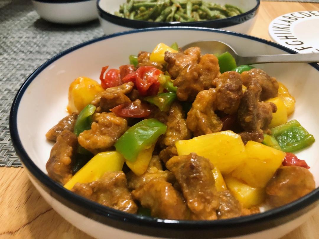 菠萝咕噜肉
