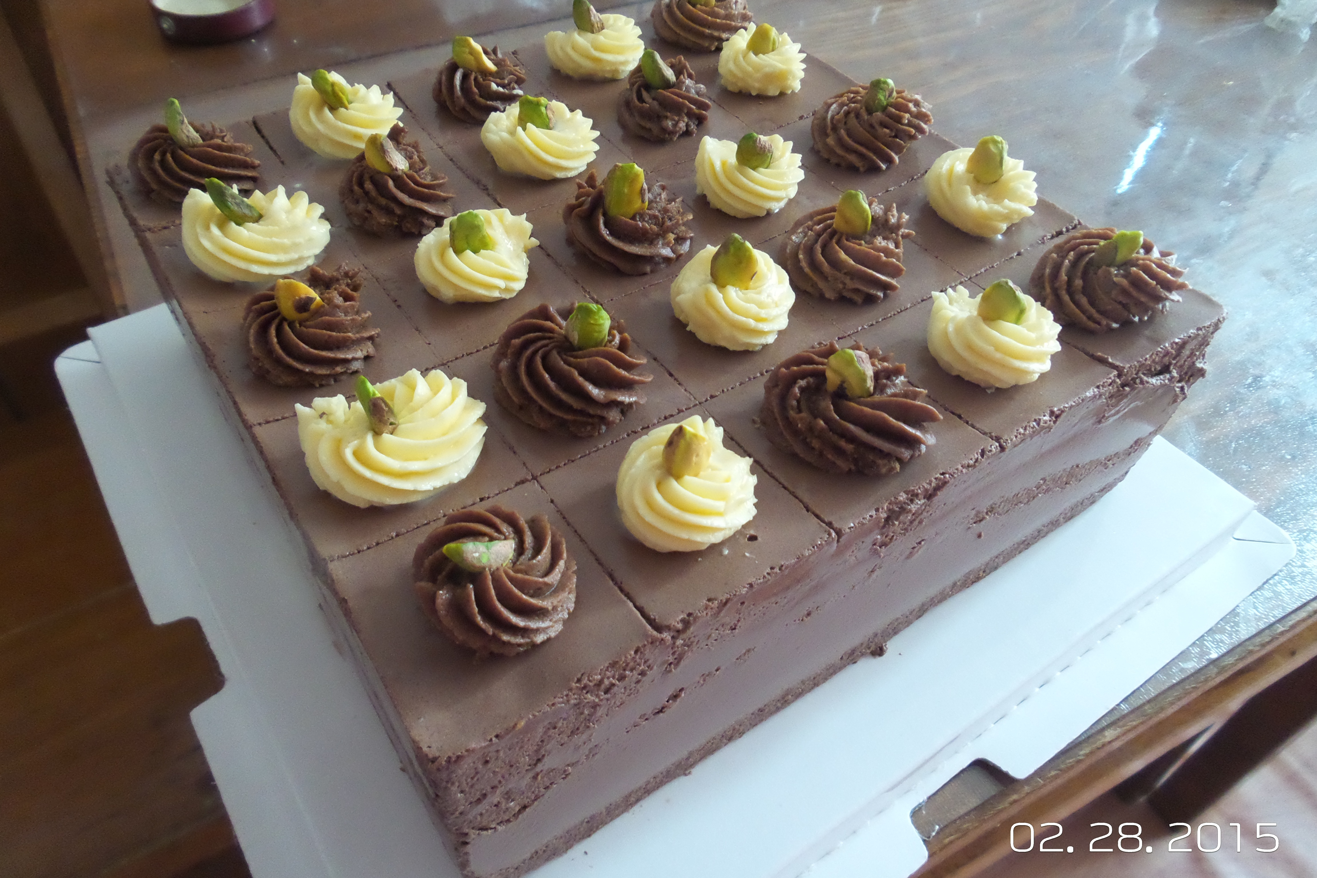 巧克力方形慕斯蛋糕