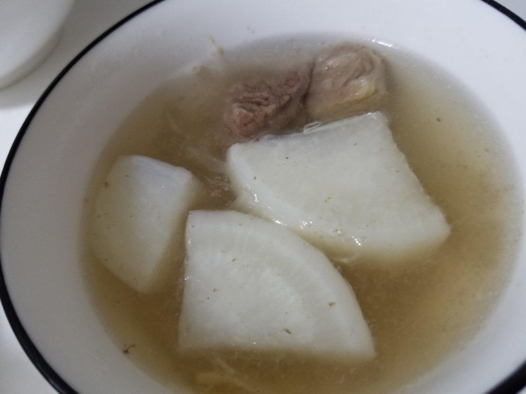 清炖白萝卜牛腩汤