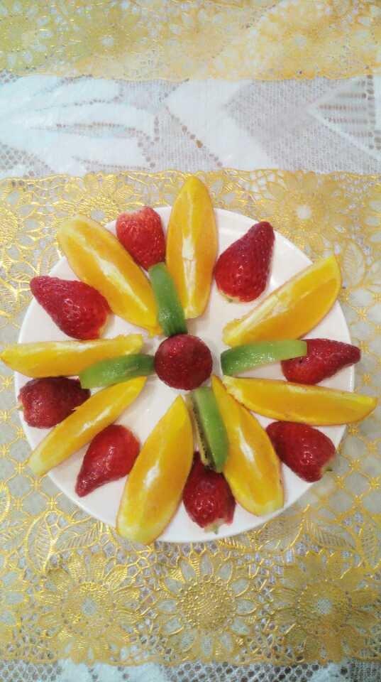 人见人爱花见花开🐤         三只小鸡日式咖喱饭