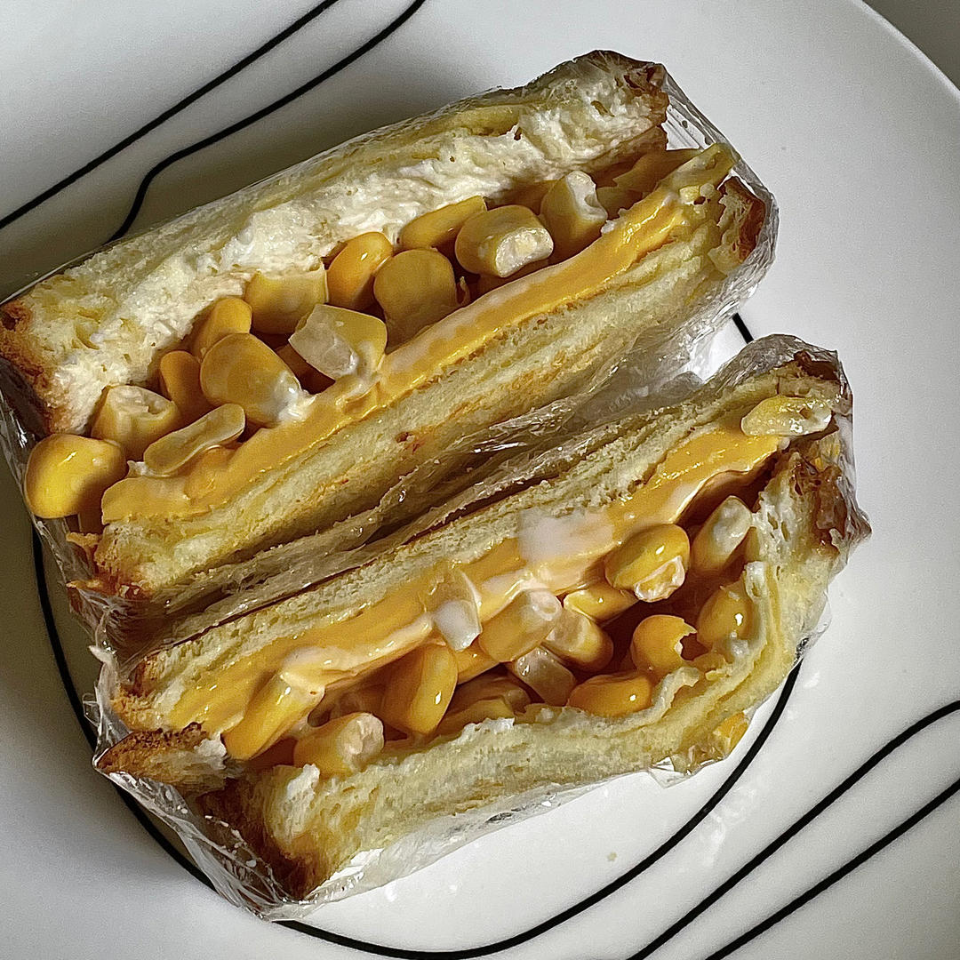 韩网视频中的几款美味吐司吃法