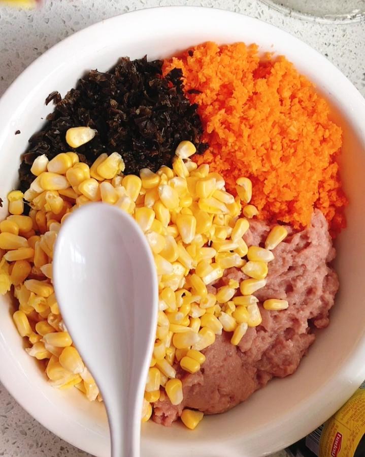 胡萝卜玉米饺子