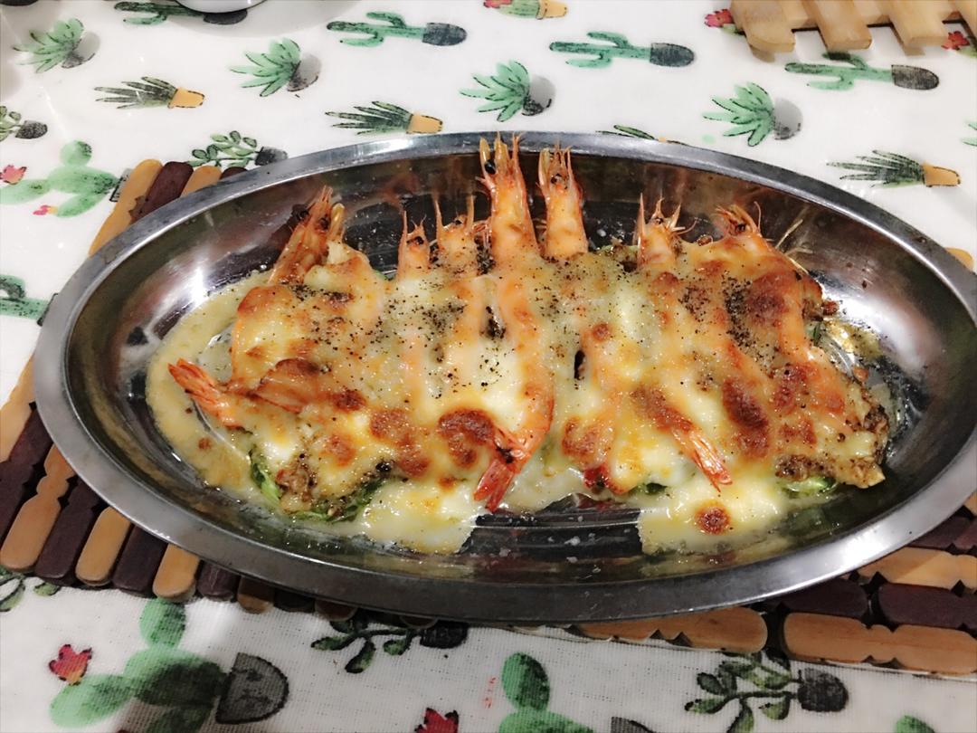 蒜蓉芝士烤大虾（烤箱版）