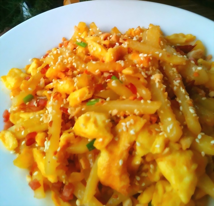 鸡蛋炒土豆丝