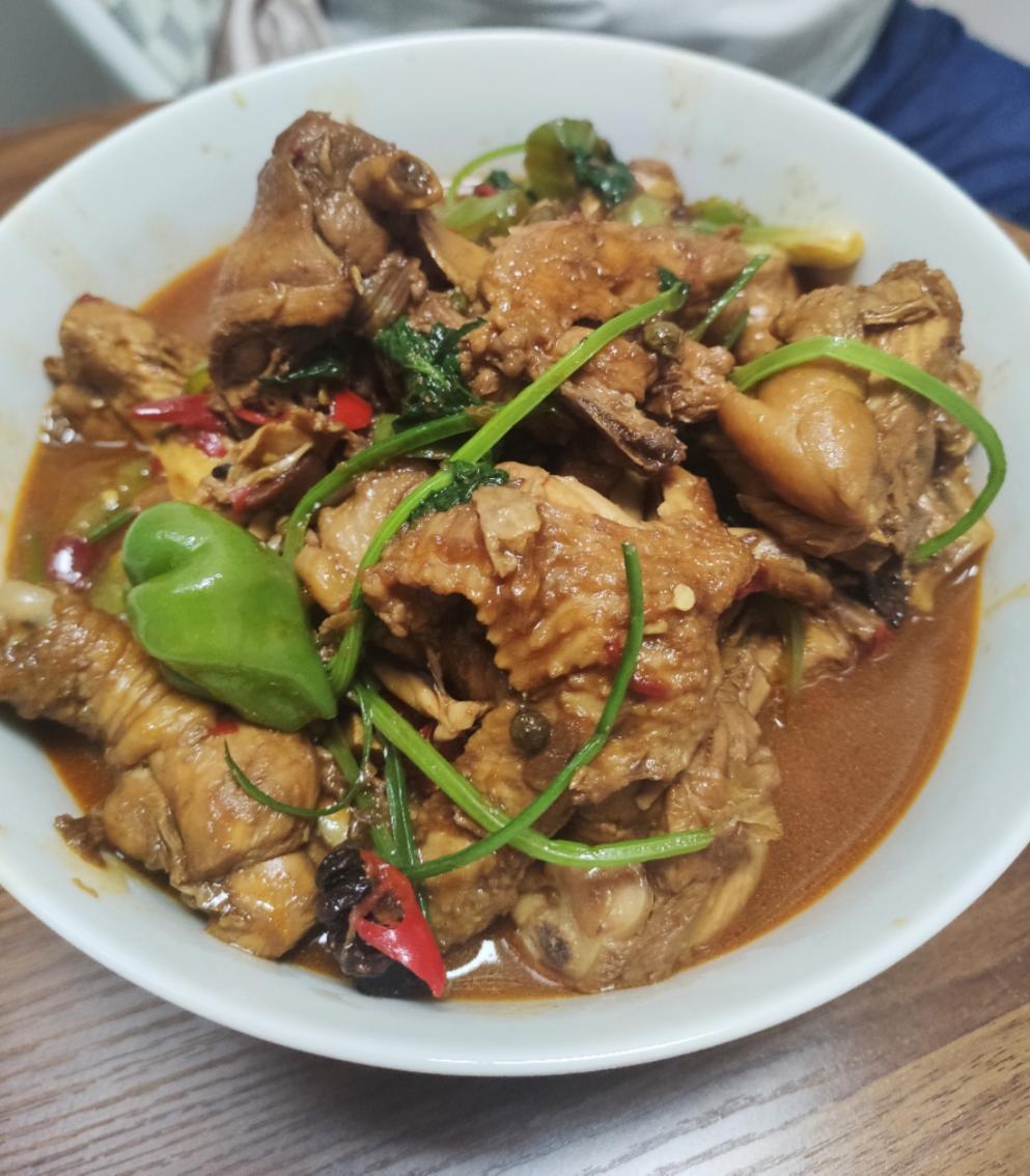 厨师长教你：鲁菜“枣庄辣子鸡”的家常做法，汁香味浓，鲜辣过瘾