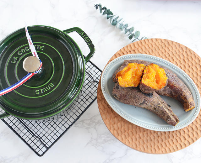 staub铸铁锅超简单烤红薯的做法
