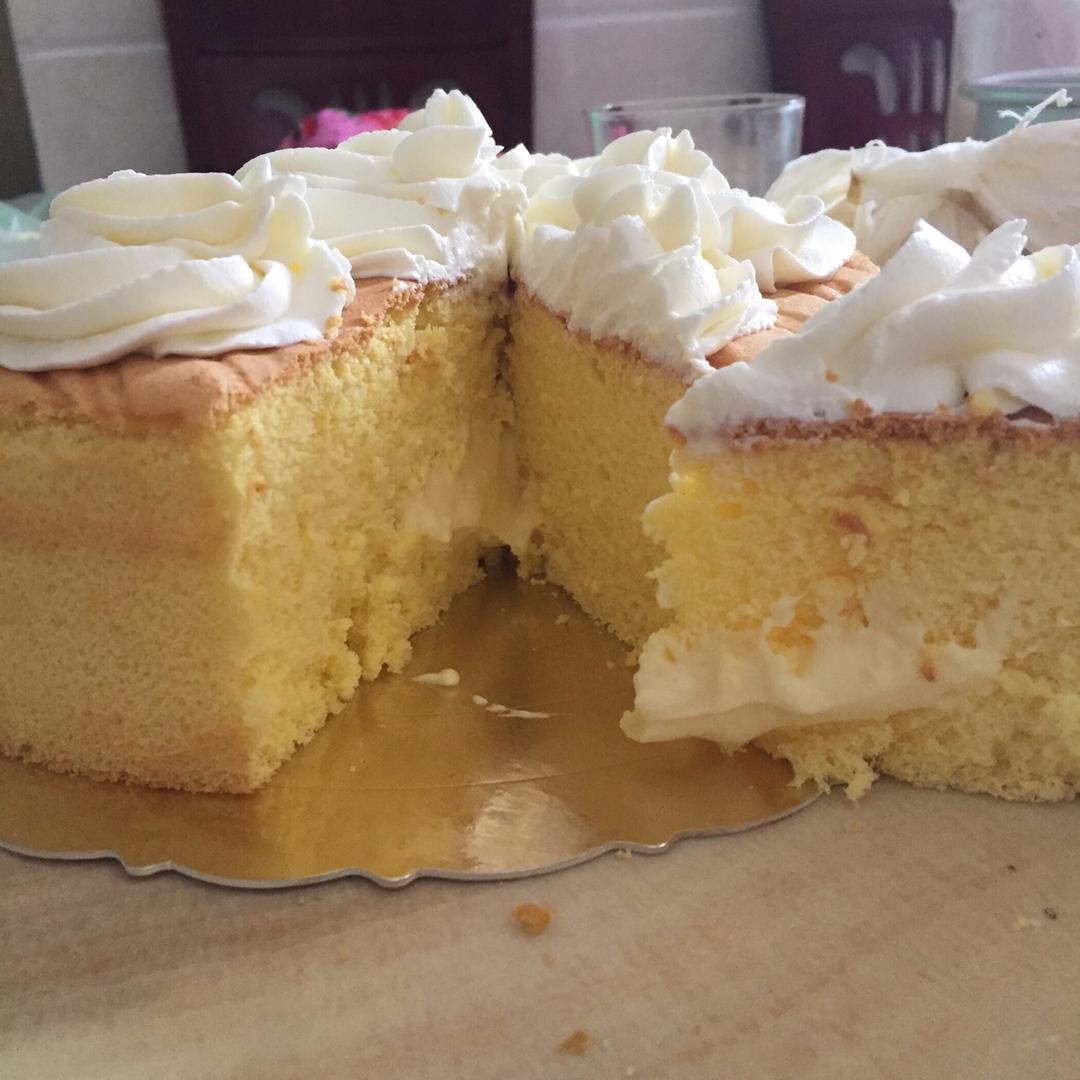 简单好做的8寸戚风蛋糕