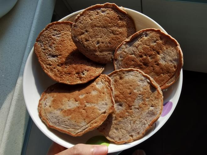 无糖无油纯素荞麦香蕉松饼|vegan buckwheat pancakes的做法