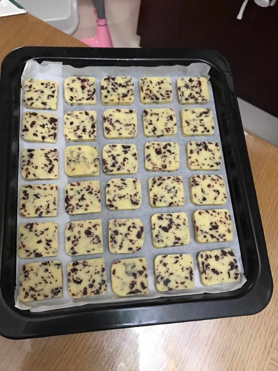 蔓越莓饼干的做法（烤箱做饼干）