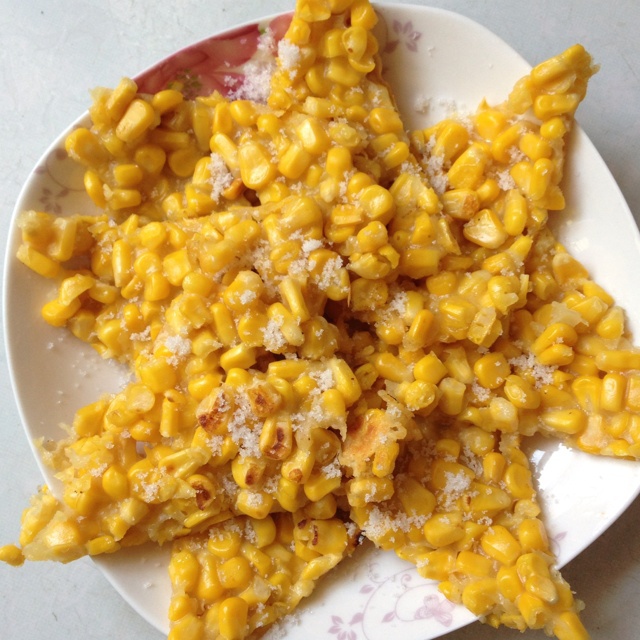 眼眸那抹温柔做的黄金玉米烙