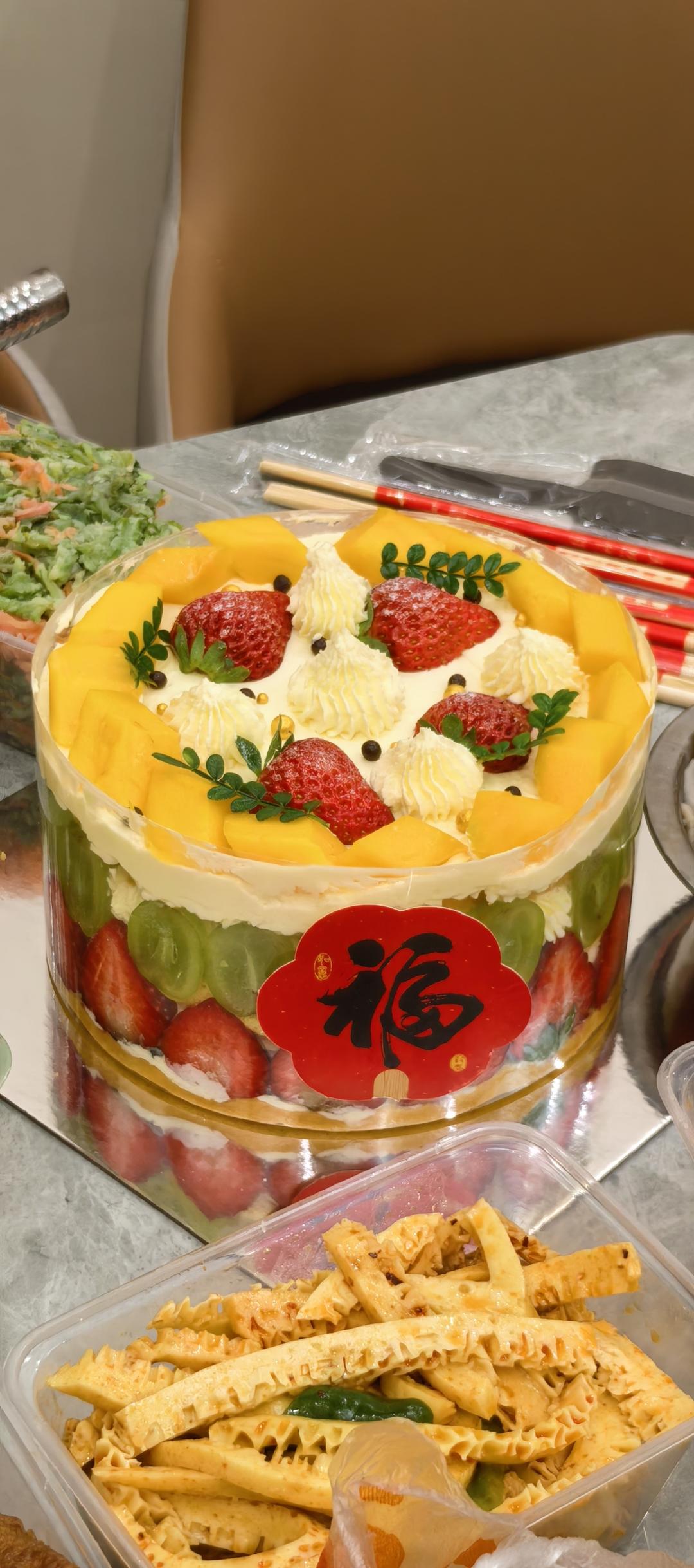 新手必成8寸生日蛋糕（详细多图干货经验分享，解决戚风蛋糕塌陷，奶油饰面涂不好，烤箱温度不好掌握等各种问题）