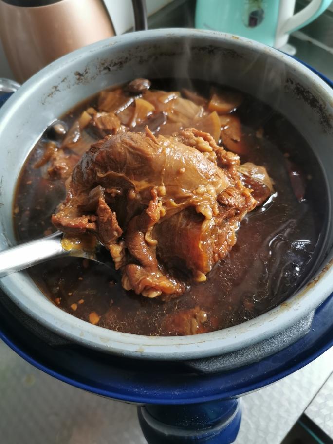 超简单酱牛肉