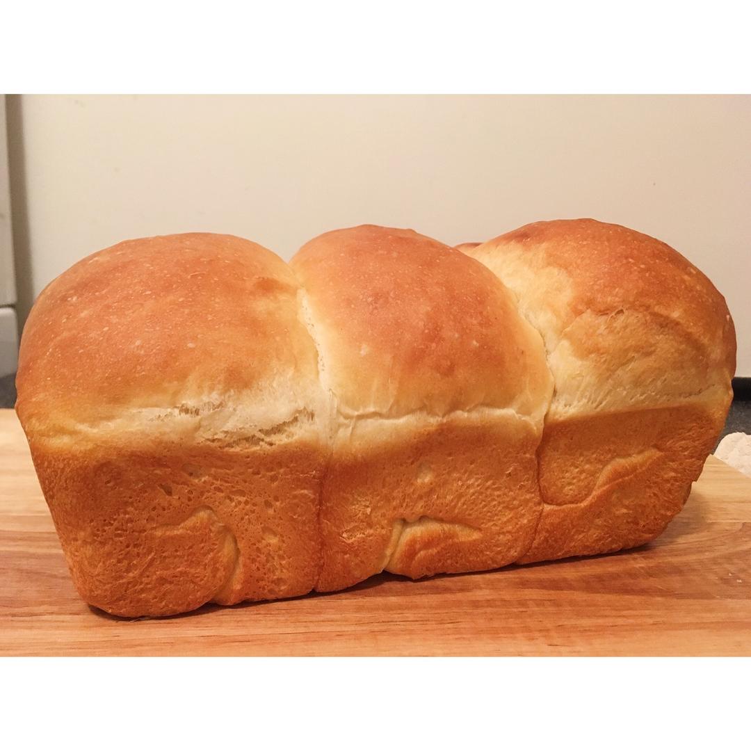 比中种还柔软的香醇面包——酸奶奶酪吐司（二奶吐司）